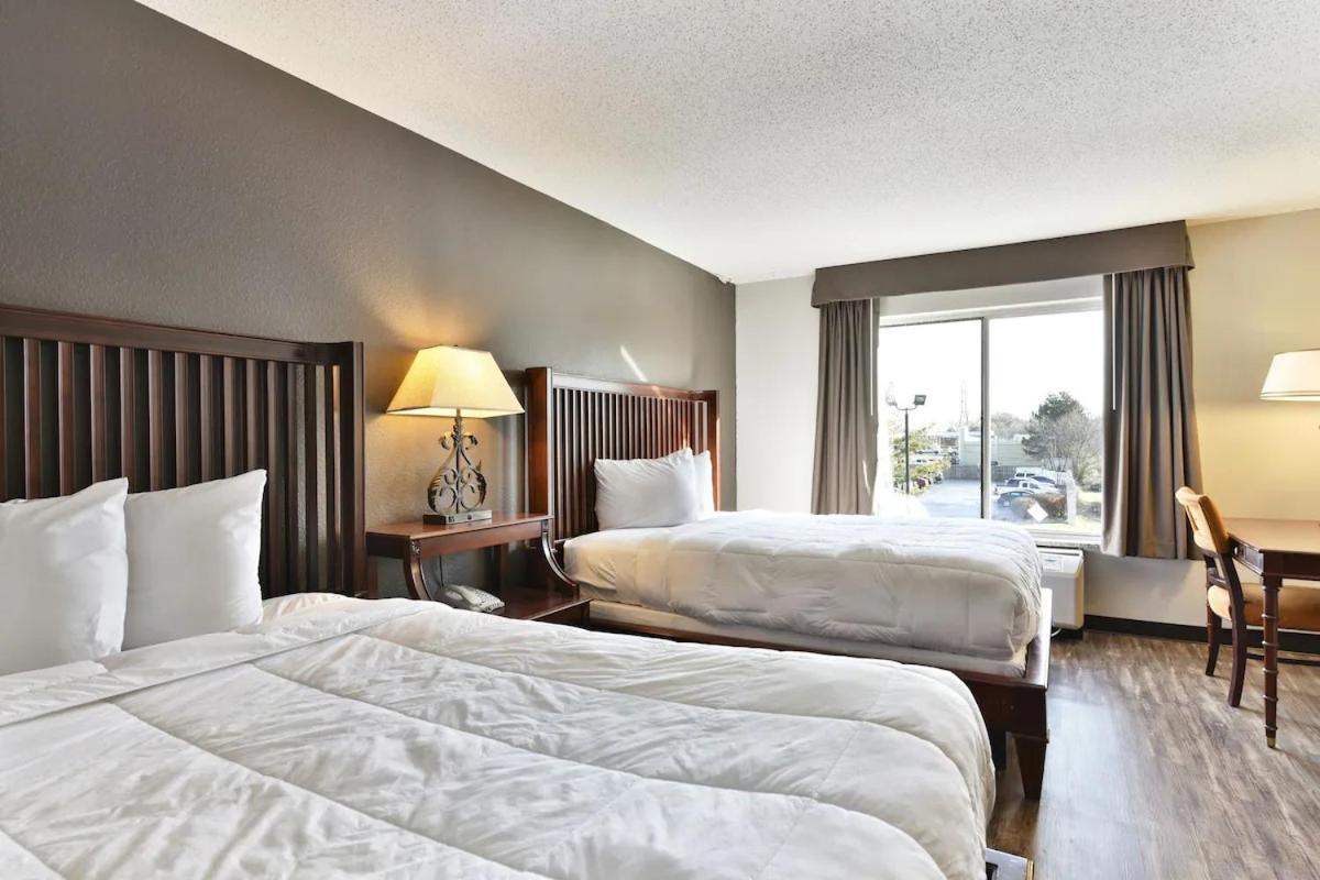 Baymont Inn And Suites By Wyndham Columbus / Near Osu מראה חיצוני תמונה