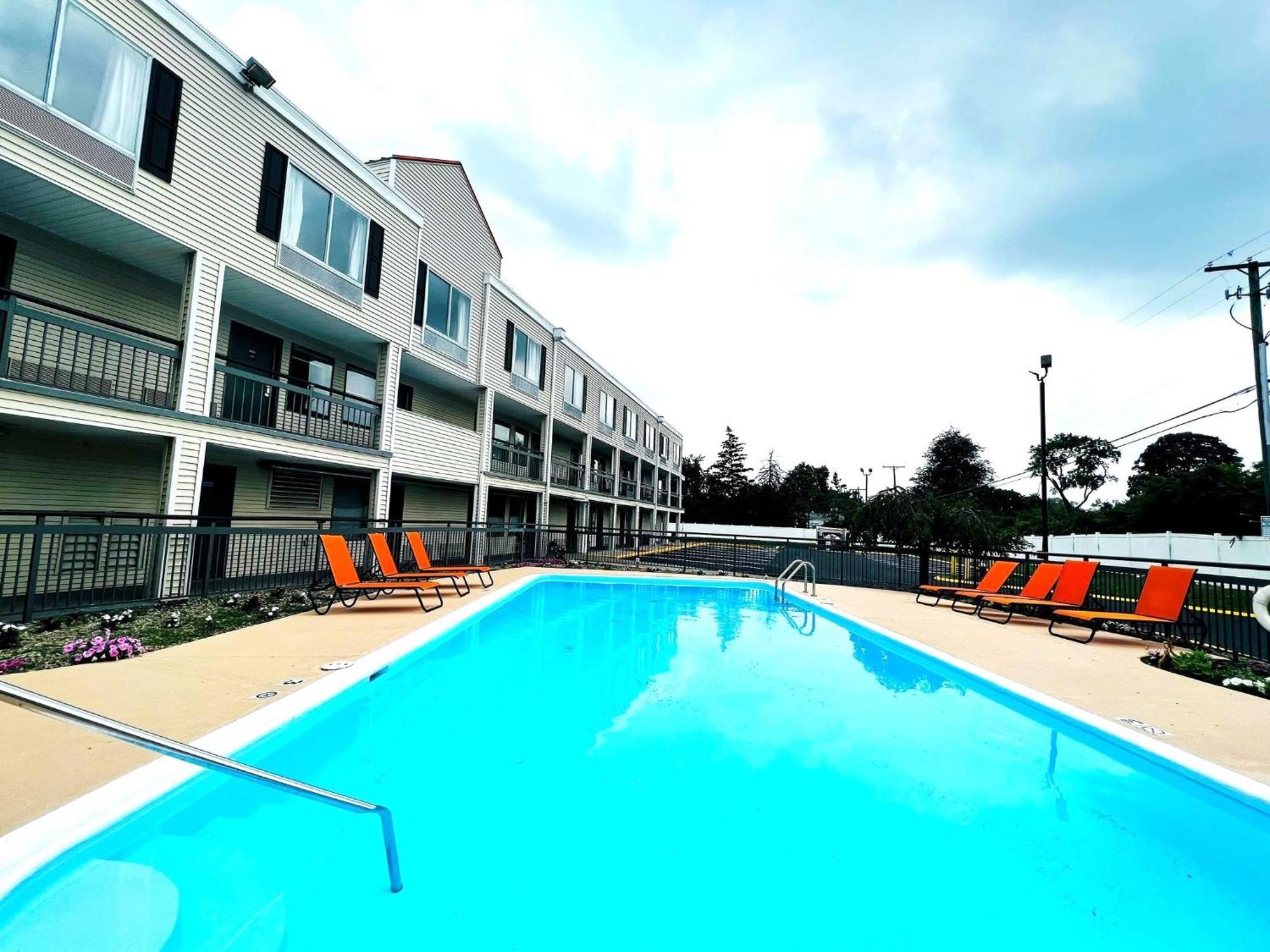 Baymont Inn And Suites By Wyndham Columbus / Near Osu מראה חיצוני תמונה