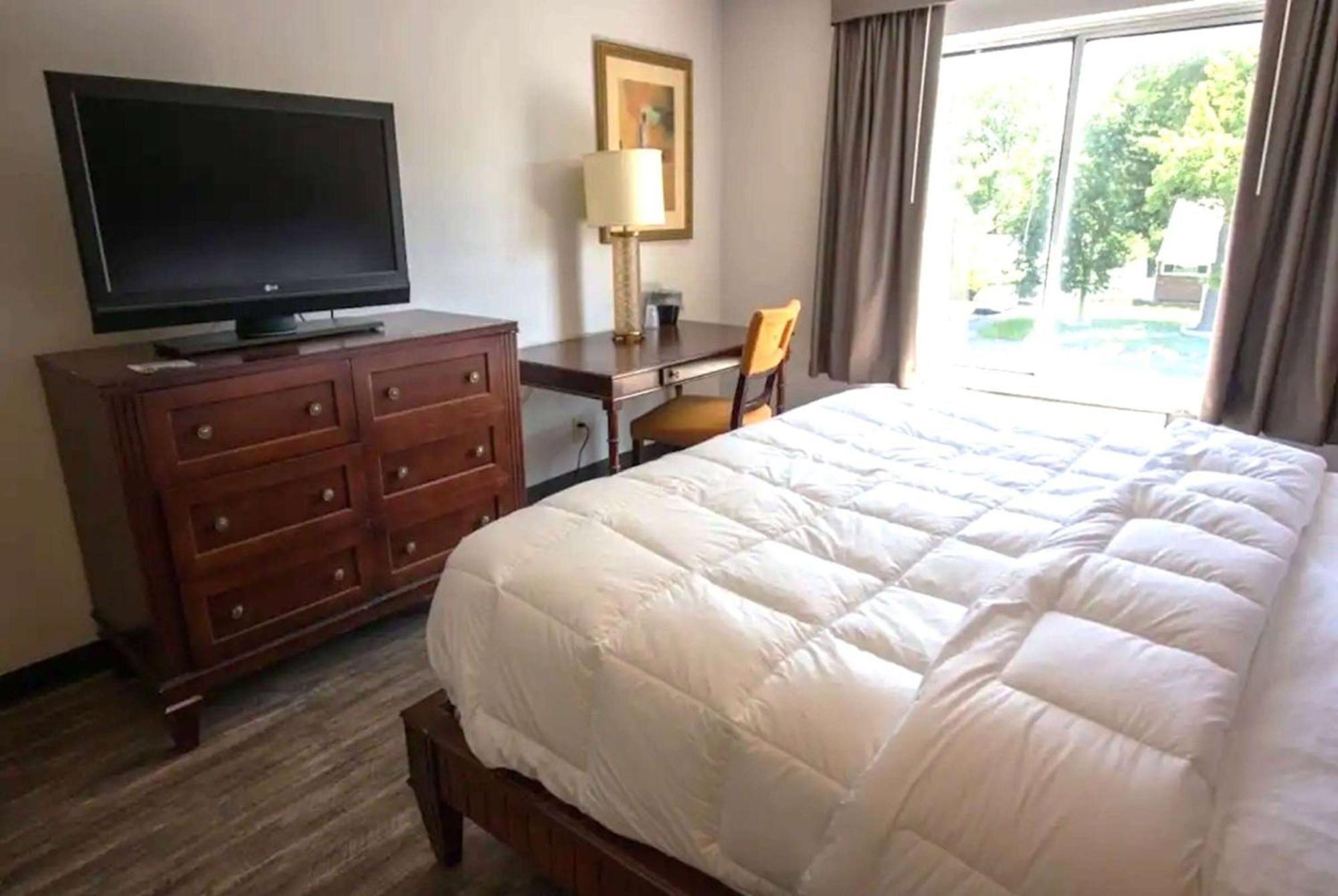 Baymont Inn And Suites By Wyndham Columbus / Near Osu מראה חיצוני תמונה