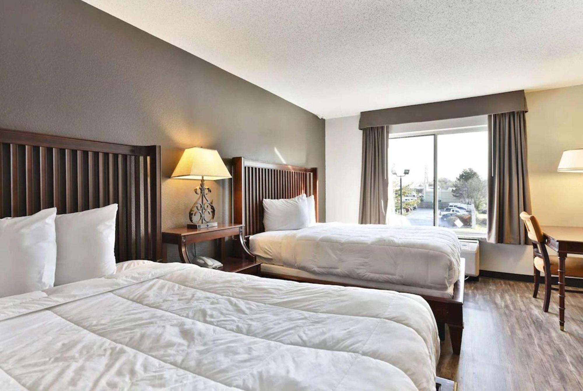 Baymont Inn And Suites By Wyndham Columbus / Near Osu מראה חיצוני תמונה